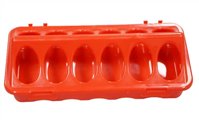 Comedouro de plástico para galinhas